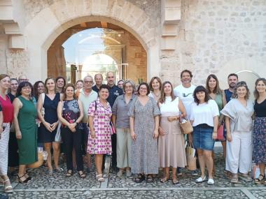Reunió de l'Ajuntament de Manacor amb els directius de tots els centres educatius del municipi. 