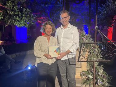 El batle, Miquel Oliver, amb la pregonera, Catalina Julve Jaume