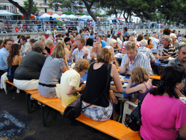 Més de 2.000 persones participaren de la XII Mostra de Cuina Marinera de Porto Cristo, on se serviren més de 7.000 racions