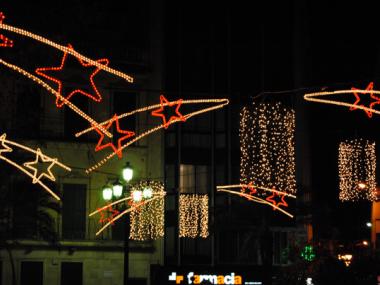 ENCESA DE LLUMS DE NADAL A MANACOR 