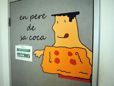 LES SALES INFANTILS DE PEDIATRIA DE L’HOSPITAL DE MANACOR IL.LUSTRADES AMB RONDALLES