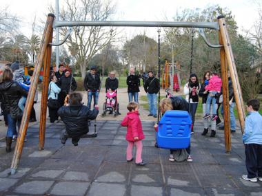 INSTAL·LAT UN GRONXADOR ADAPTAT AL PARC MUNICIPAL