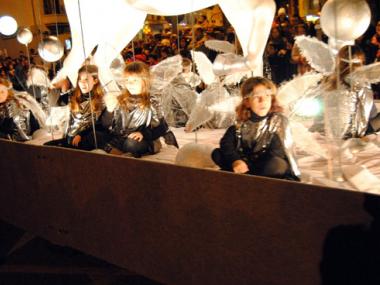 Els Reis d'Orient arribaren a Manacor amb regals, música i caramels
