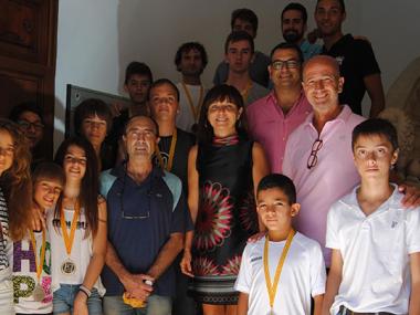 RECEPCIÓ ALS ESPORTISTES  DE L'ESCOLA DE KARATE JESÚS LARA