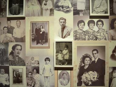 L’exposició 1, 2, 3, mira a càmera! explica com es feien les fotos en els antics estudis de fotografia de Manacor