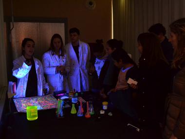 Milers d’estudiants de tot Mallorca s’acosten a la ciència i la tecnologia a la fira Experimenta que organitza l’IES Manacor