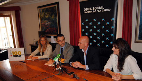 Ajuntament i “La Caixa” signen un conveni que permetrà dotar dels equipaments necessaris el nou Auditori de Manacor
