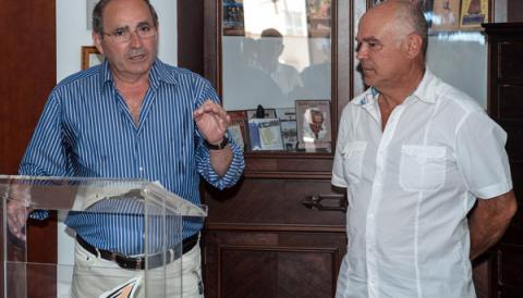 ACTE DE DONACIÓ DELS BÉNS DE L'ASSOCIACIÓ CULTURAL ES CANONGE DE SANTA CIRGA  A  LA  INSTITUCIÓ PÚBLICA  ANTONI M. ALCOVER