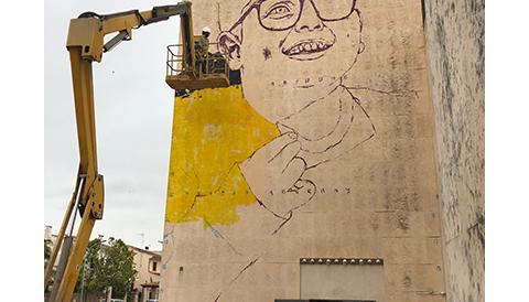 Prop de 1.000 alumnes de tot el municipi ajudaran a pintar el mural de Som-Riu fins dia 26 de maig