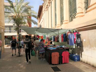 El mercat dels dilluns de Manacor incorpora parades d’artesans a la zona de vianants del centre