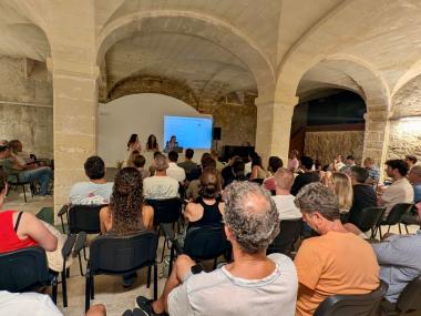 Reunió del departament d'Urbanisme amb arquitectes i promotors