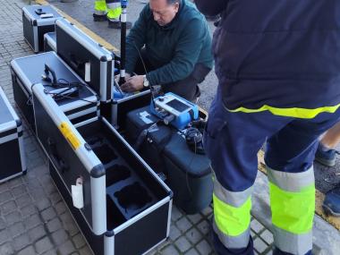 Entre el nou equipament incorporat hi ha geòfons, correladors i un cabalímetre ultrasònic