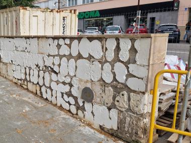 Les obres de millora de la plaça Ramon Llull han començat aquesta setmana. 