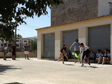 Prop de 30 joves assisteixen a tallers de català per a nouvinguts aquest estiu