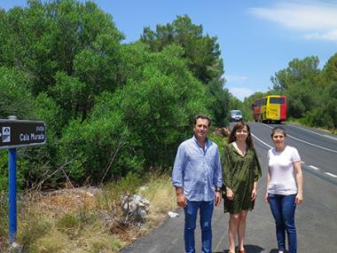 Els veïnats de Cales de Mallorca i cala Murada estrenen els nous accessos que ha millorat l’Ajuntament Els veïnats de Cales de Mallorca i cala Murada estrenen els nous accessos que ha millorat l’Ajuntament
