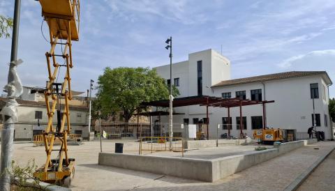 Les obres de la plaça de sa Torre continuen avançant i es preveu completar-les durant el mes de novembre